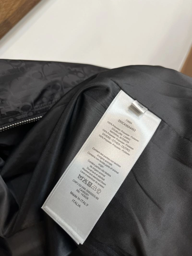 Stylish Christian Dior Outwear 117777