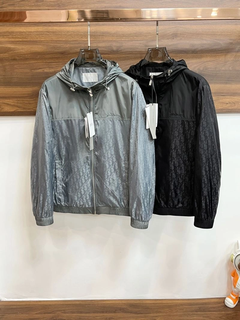 Stylish Christian Dior Outwear 117777