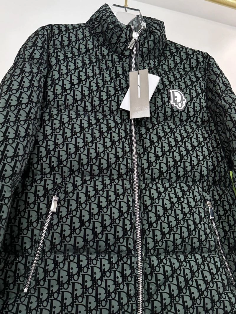 Timeless Christian Dior Outwear 117923