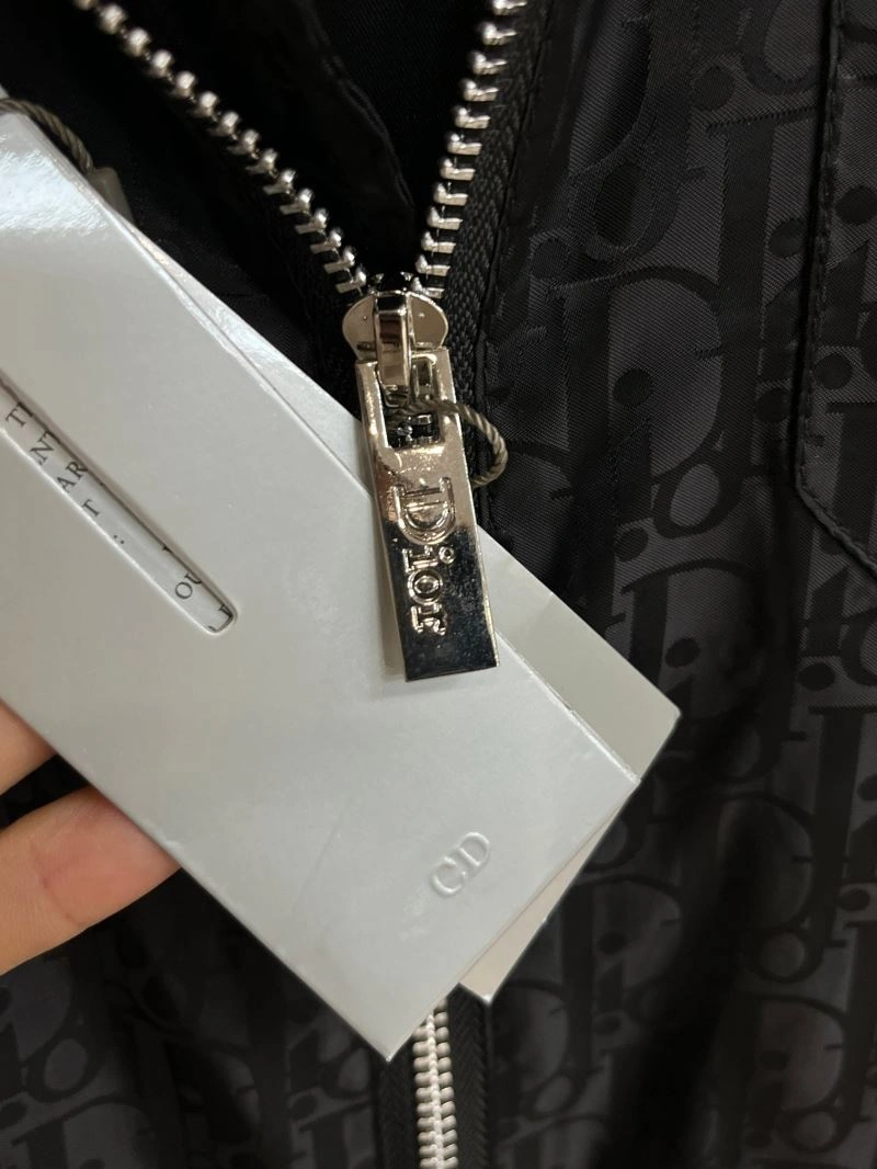 Christian Dior Outwear Vibrant 117200