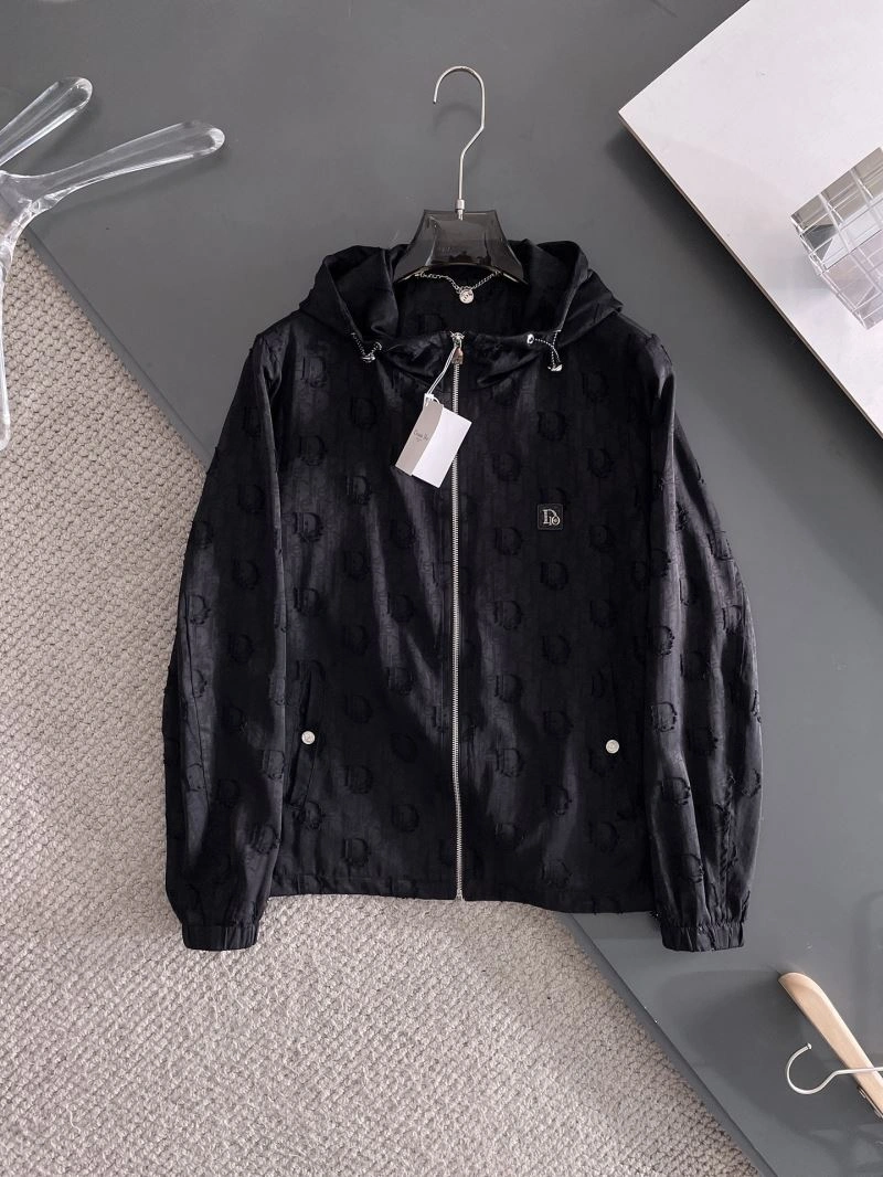 Supportive Christian Dior Outwear 117196