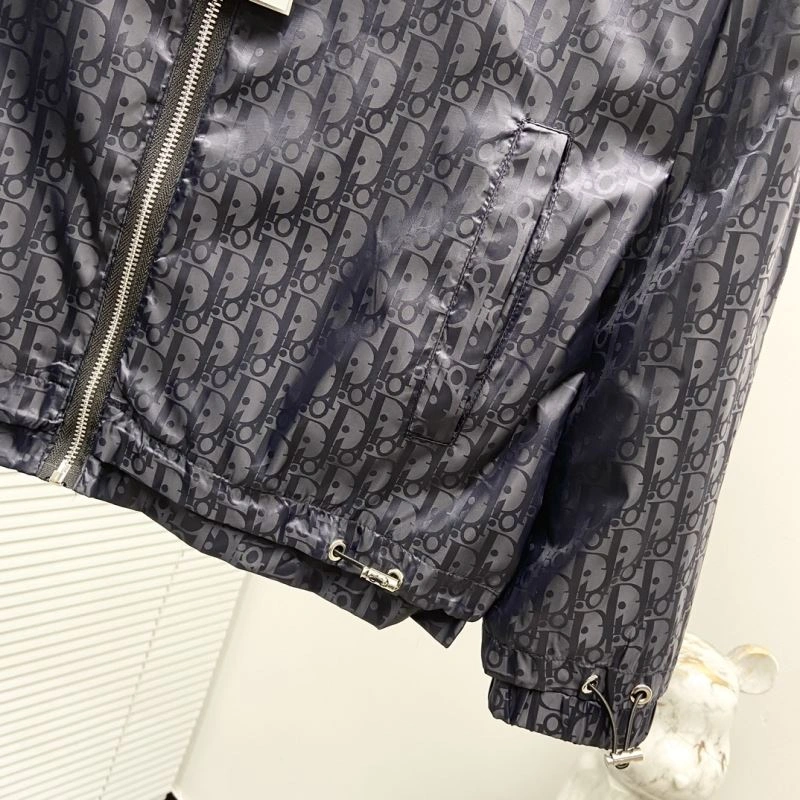 Resilient Christian Dior Outwear 117154