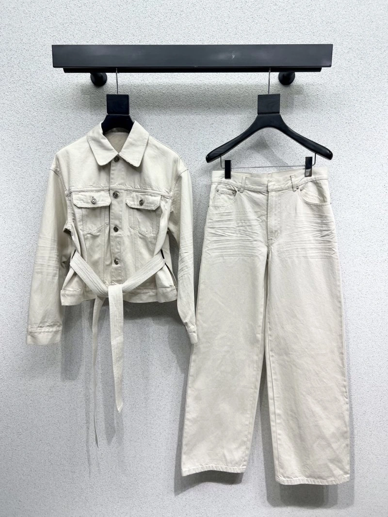 Contemporary Christian Dior Outwear 114380