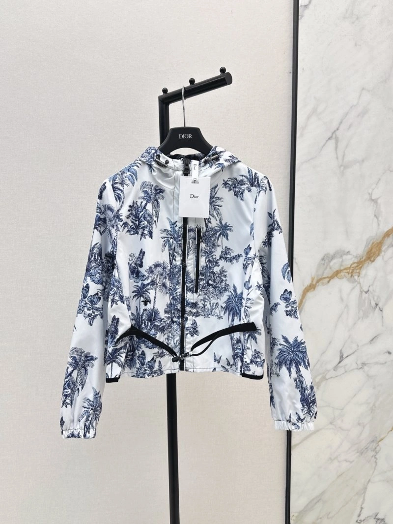 Sporty Christian Dior Outwear 112177