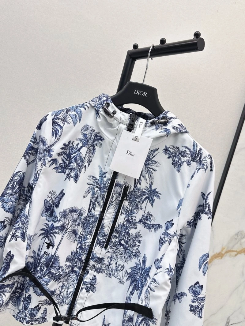 Sporty Christian Dior Outwear 112177
