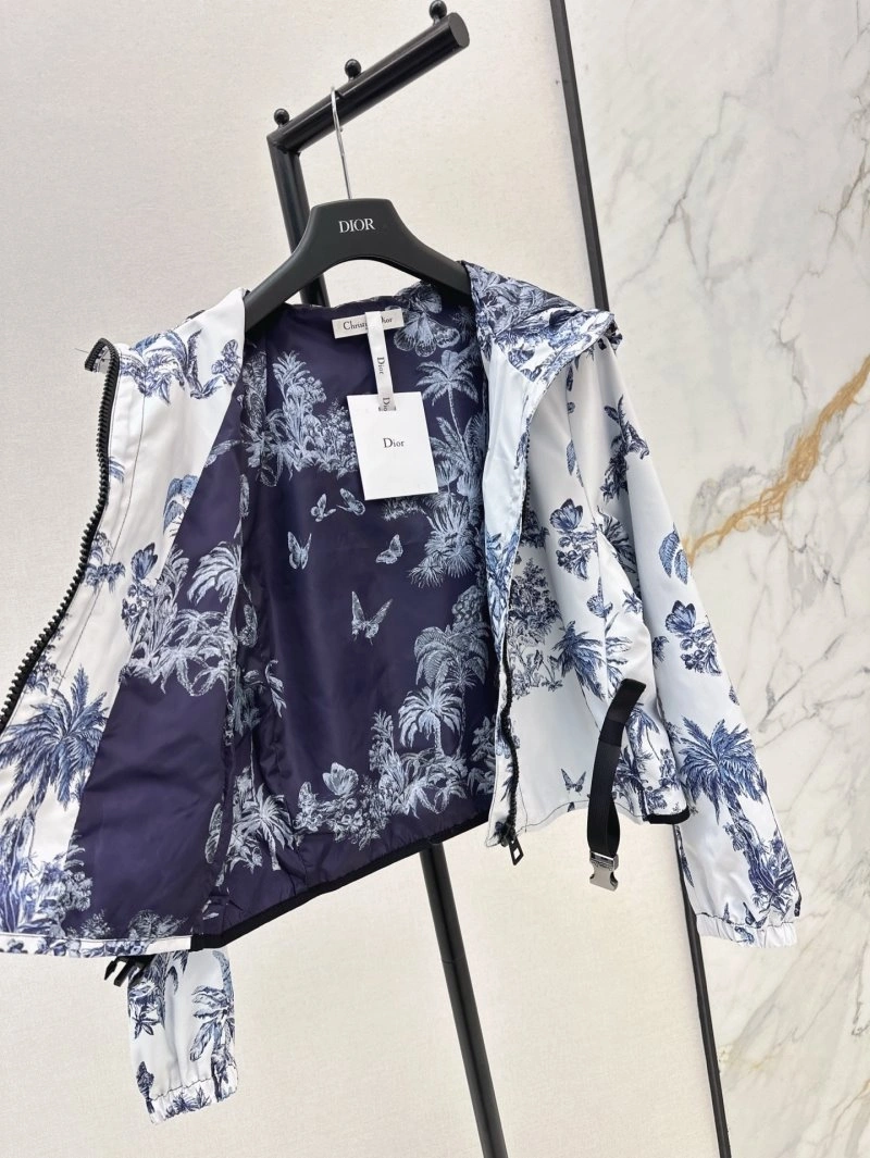 Sporty Christian Dior Outwear 112177