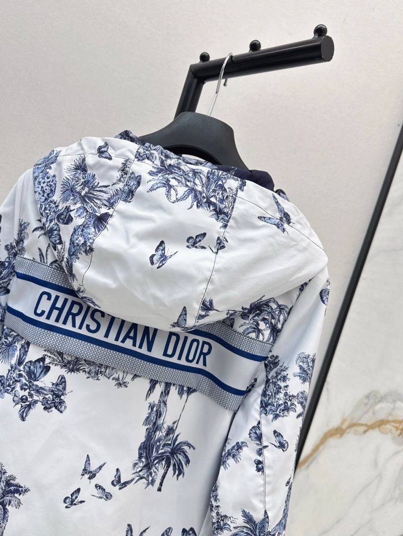 Sporty Christian Dior Outwear 112177