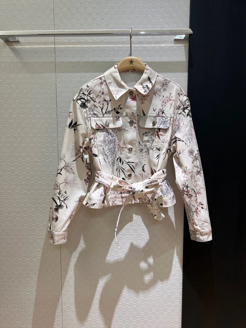 EyeCatching Christian Dior Outwear 112153