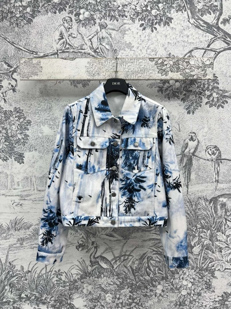 Christian Dior Outwear Youthful 112171