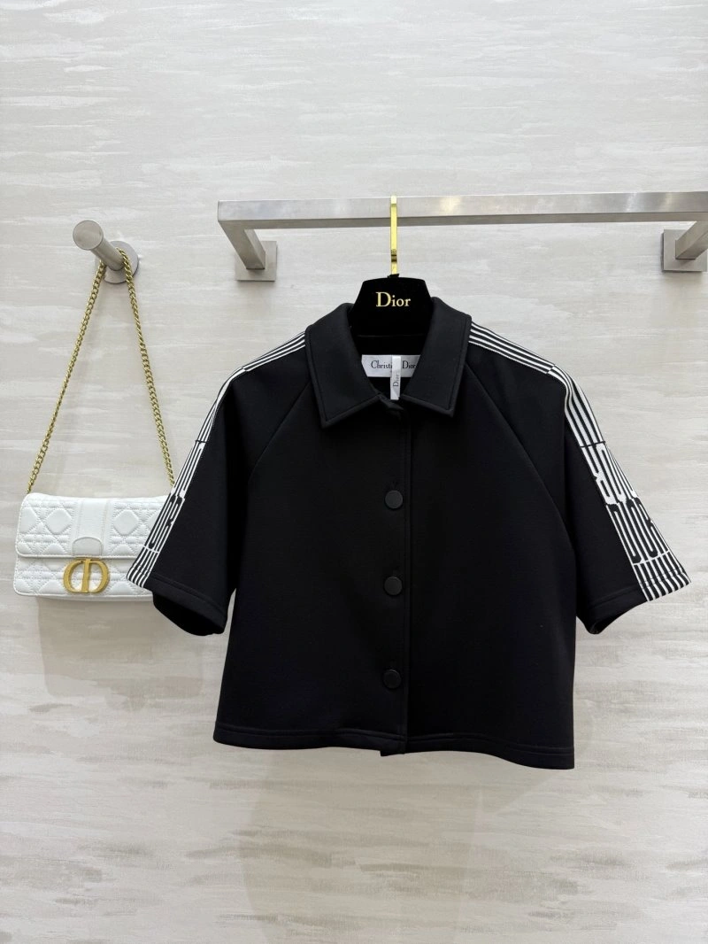 Functional Christian Dior Outwear 112145