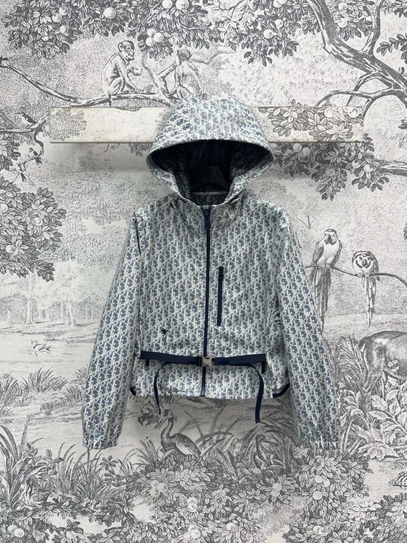 Durable Christian Dior Outwear 112111