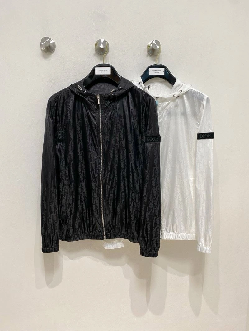 Functional Christian Dior Outwear 116205