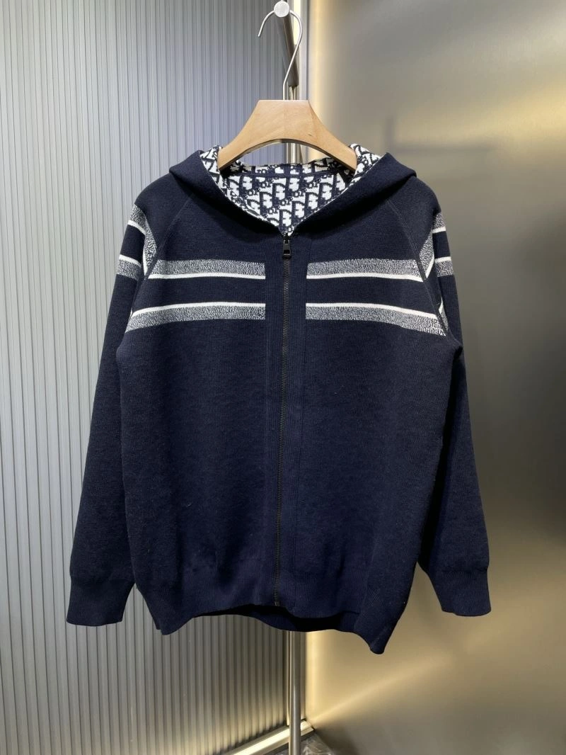 Effortless Christian Dior Outwear 115754