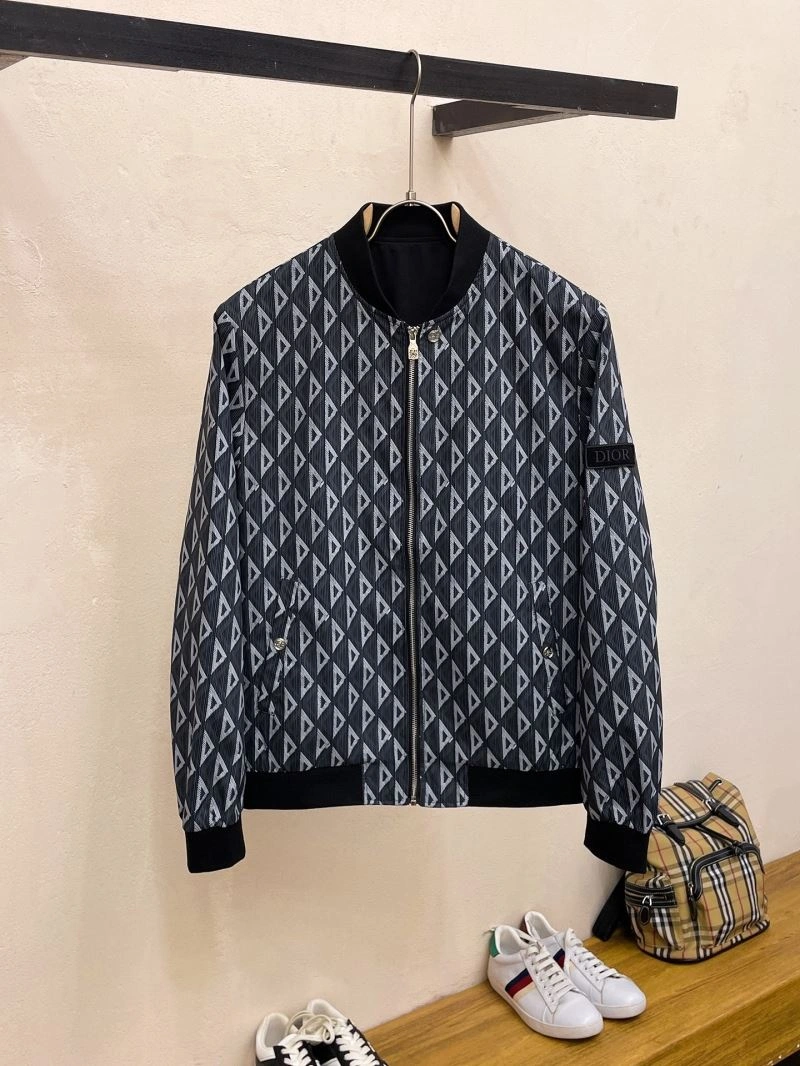 Snug Christian Dior Outwear 115376