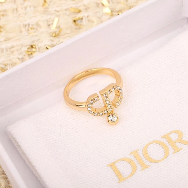Sleek Christian Dior Rings 236069