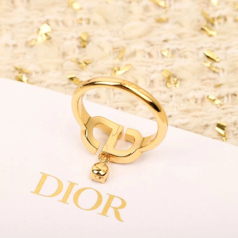 Sleek Christian Dior Rings 236069