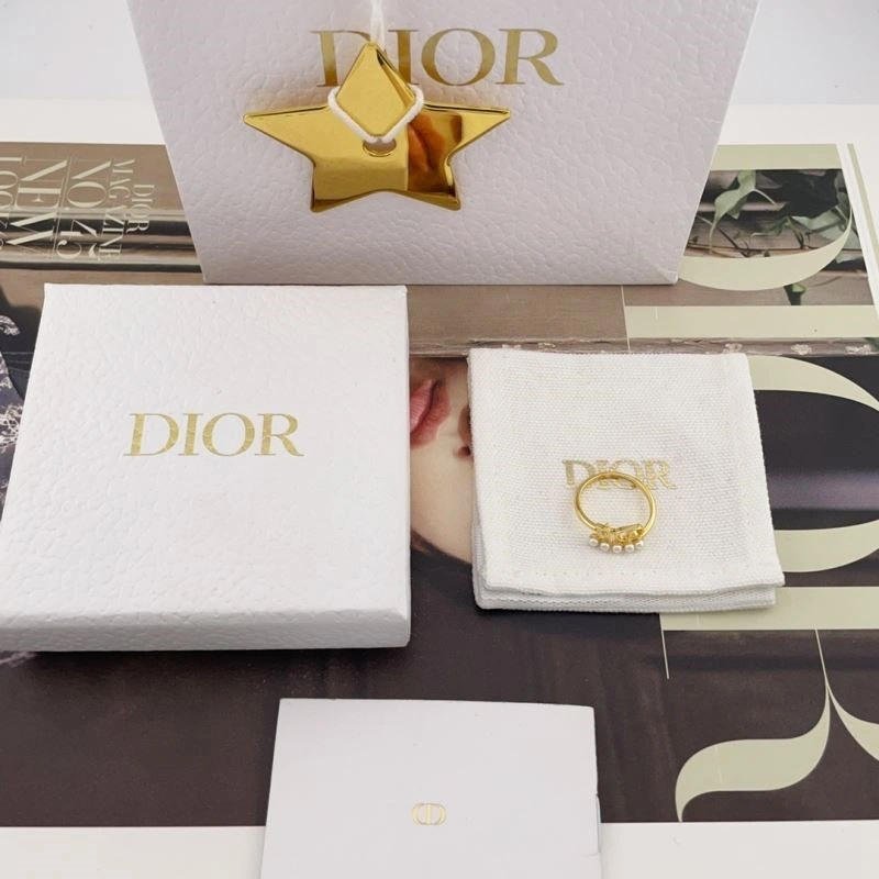 Compact Christian Dior Rings 234052