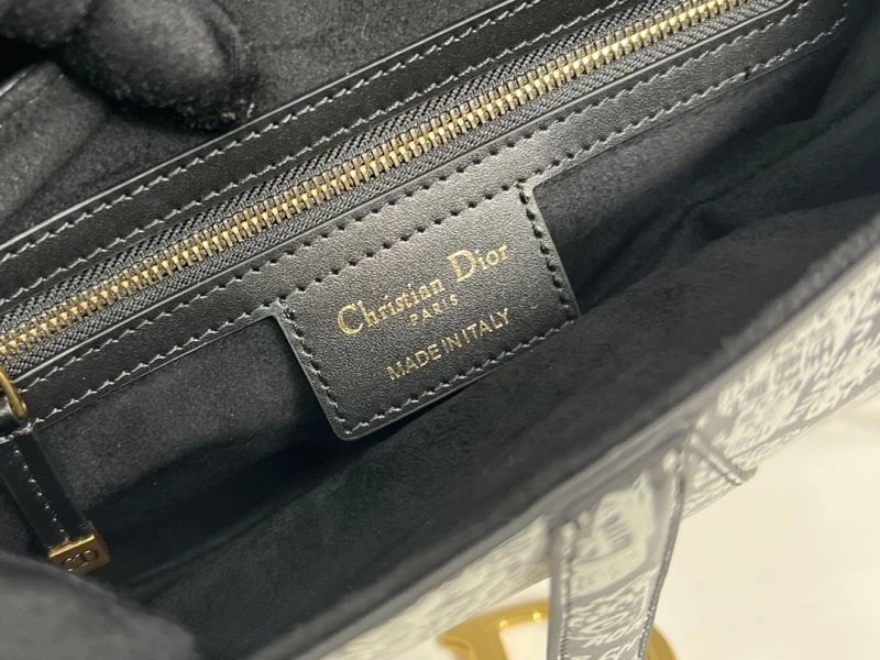 Christian Dior Saddle Bags Minimalist 75684