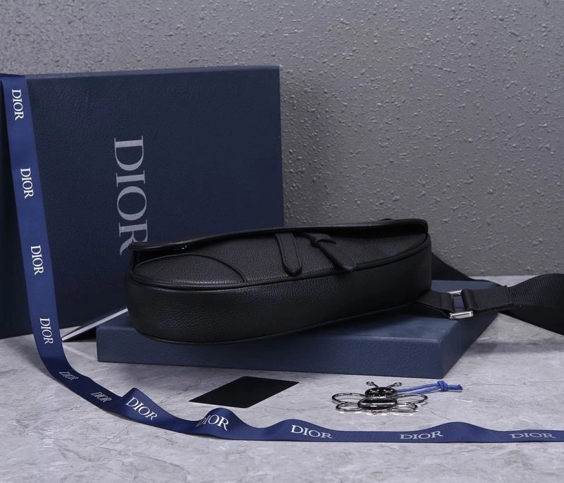 Elegant Christian Dior Saddle Bags 70533