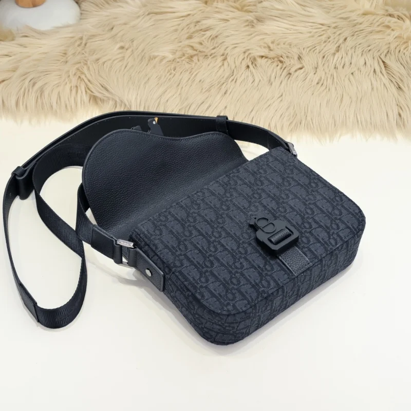 Christian Dior Saddle Bags Modern 37704