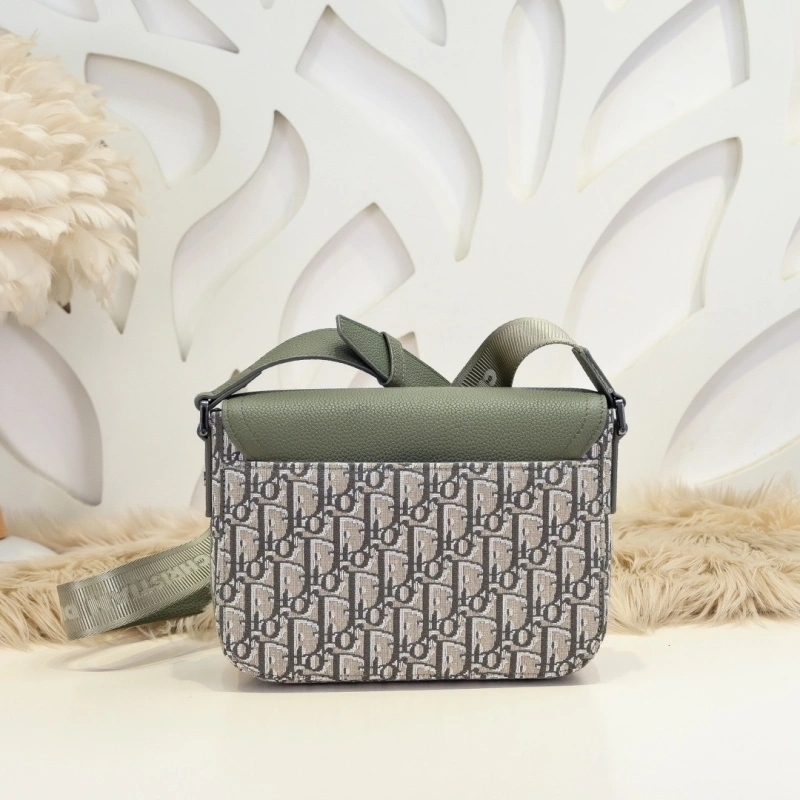 Minimalist Christian Dior Saddle Bags 71391
