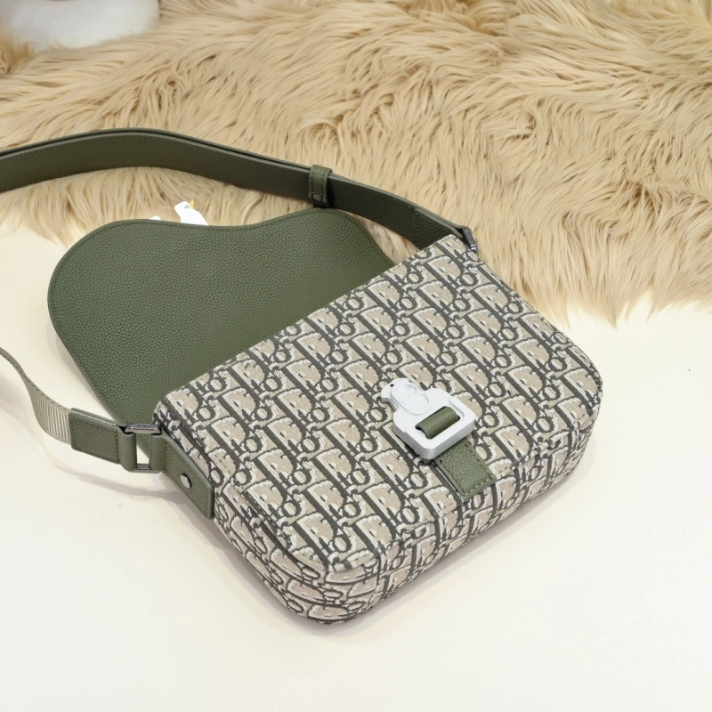 Minimalist Christian Dior Saddle Bags 71391