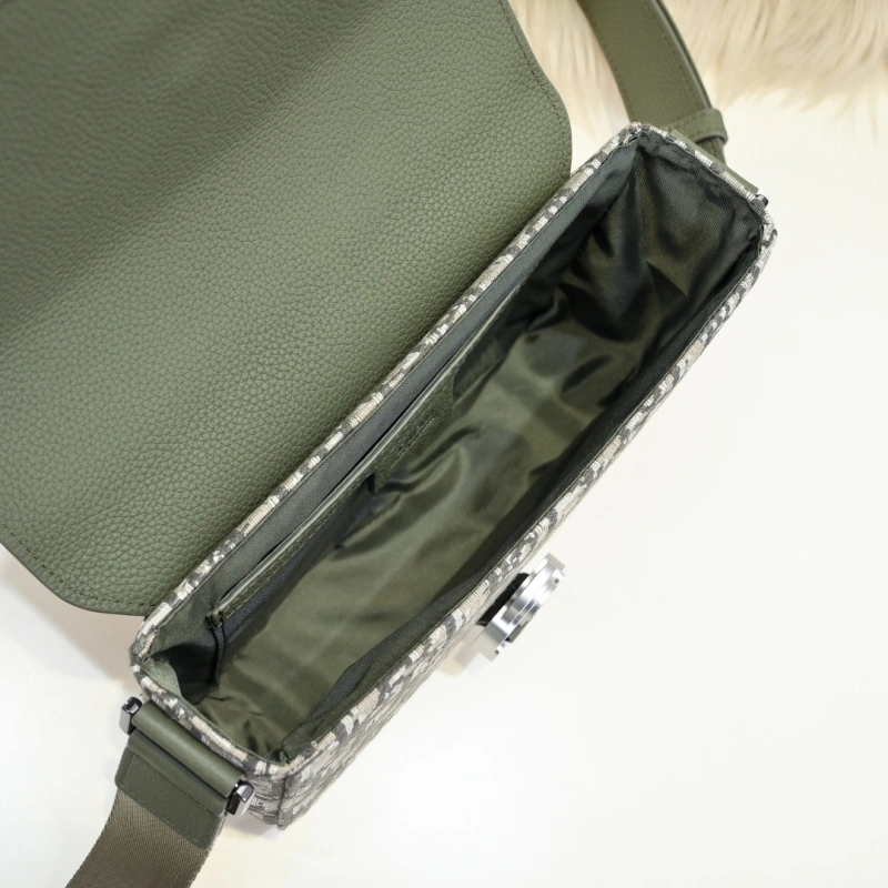 Minimalist Christian Dior Saddle Bags 71391