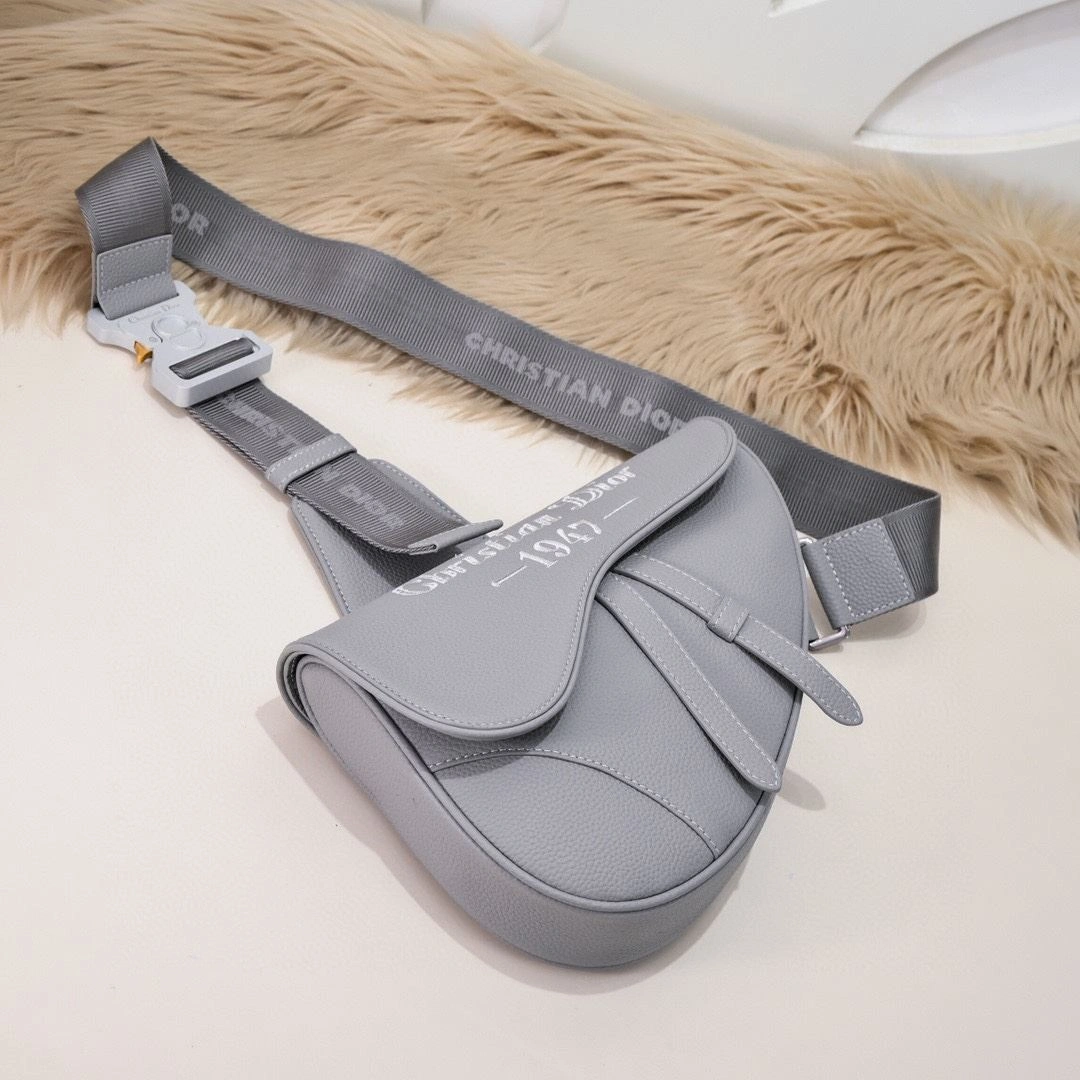 UrbanChic Christian Dior Saddle bags 91180