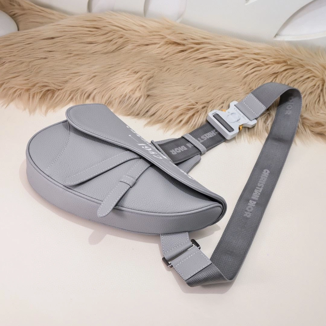 UrbanChic Christian Dior Saddle bags 91180