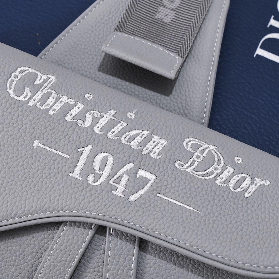 UrbanChic Christian Dior Saddle bags 91180