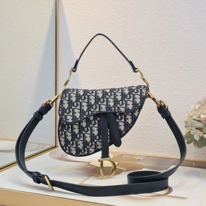 EyeCatching Christian Dior Saddle bags 87833