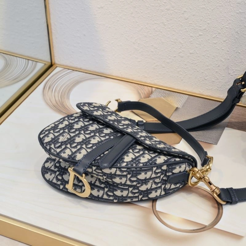 EyeCatching Christian Dior Saddle bags 87833