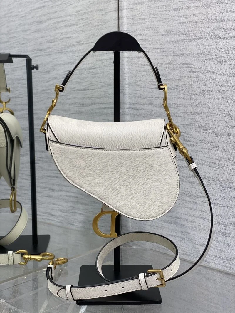 Bold Christian Dior Saddle bags 47235