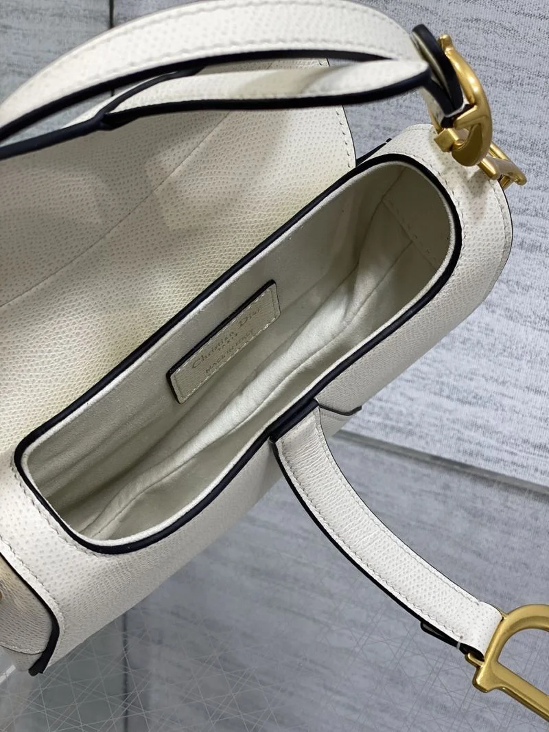 Bold Christian Dior Saddle bags 47235