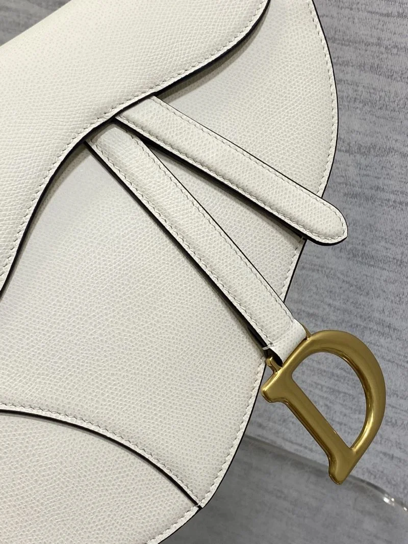 Timeless Christian Dior Saddle bags 47233