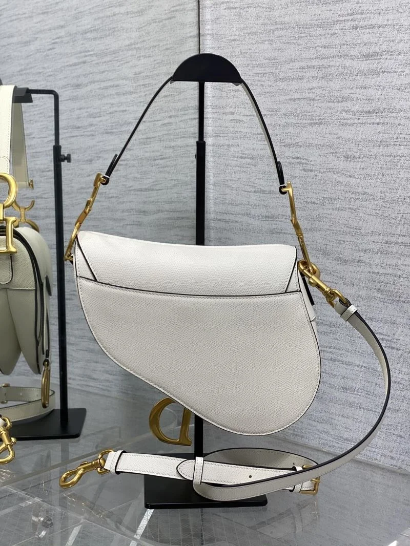 Timeless Christian Dior Saddle bags 47233