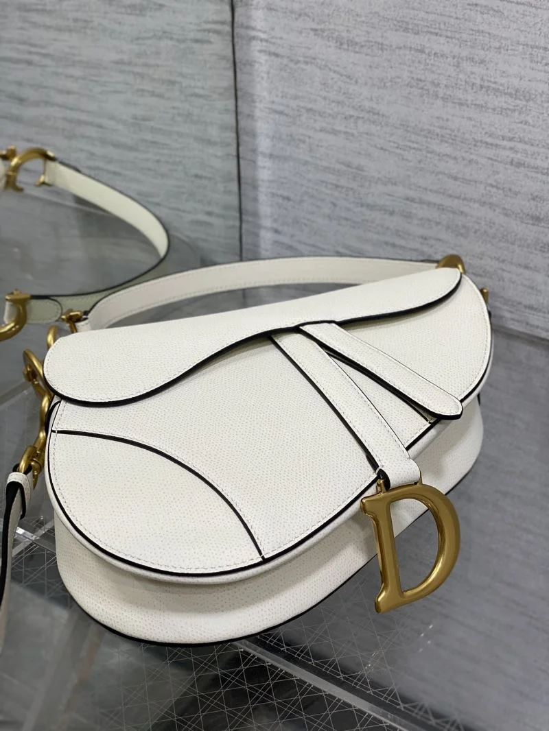 Timeless Christian Dior Saddle bags 47233