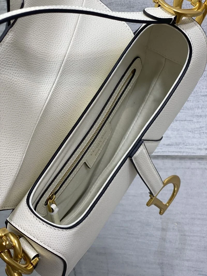 Timeless Christian Dior Saddle bags 47233
