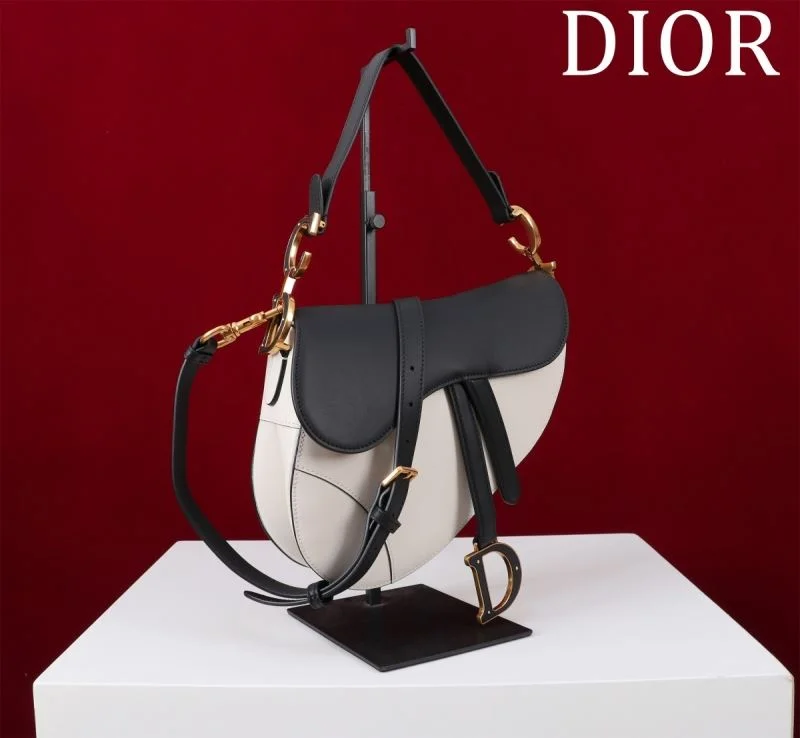 Seasonal Christian Dior Saddle bags 47254