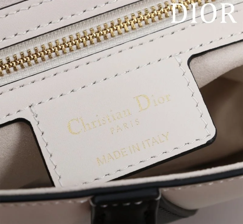Seasonal Christian Dior Saddle bags 47254