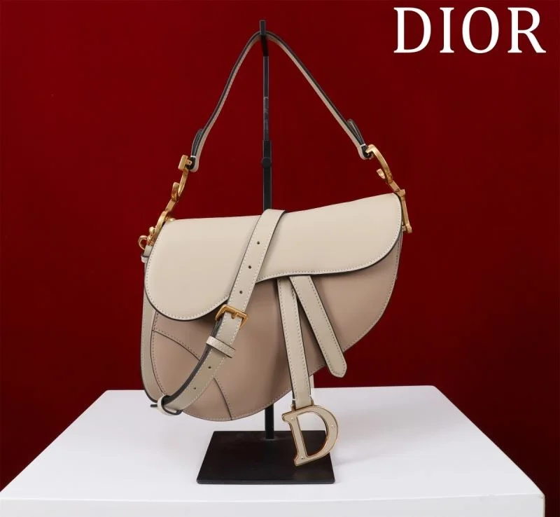 Christian Dior Saddle bags OnTrend 47227