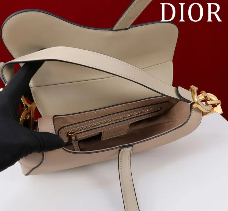 Christian Dior Saddle bags OnTrend 47227