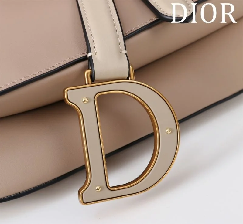 Christian Dior Saddle bags OnTrend 47227