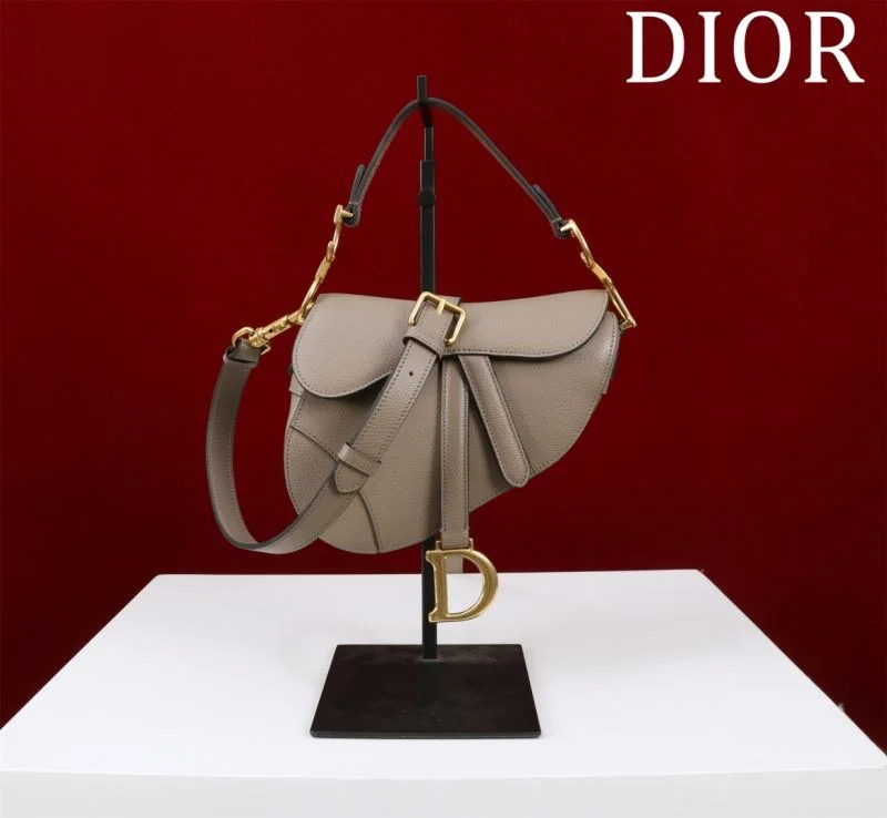 Elegant Christian Dior Saddle bags 47198