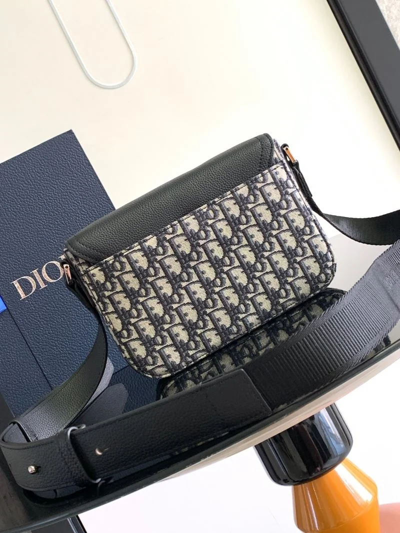 Fashionable Christian Dior Saddle bags 47172