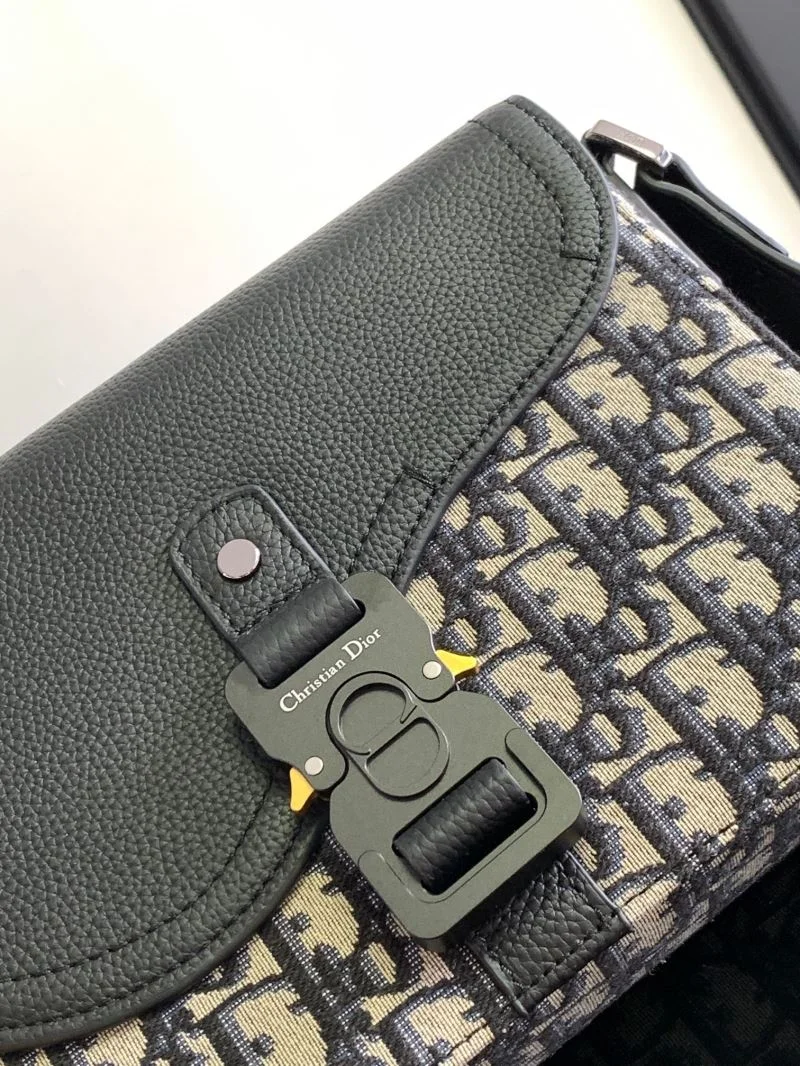 Fashionable Christian Dior Saddle bags 47172