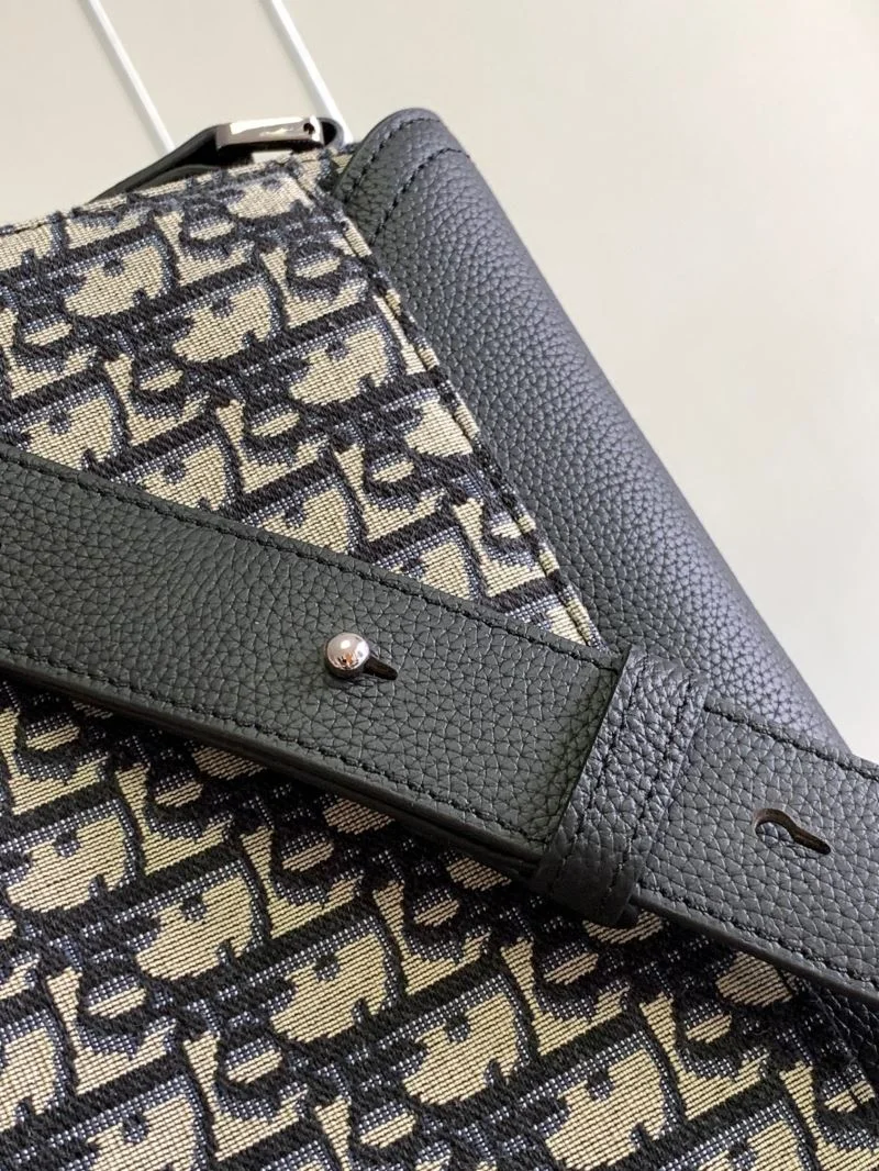 Fashionable Christian Dior Saddle bags 47172