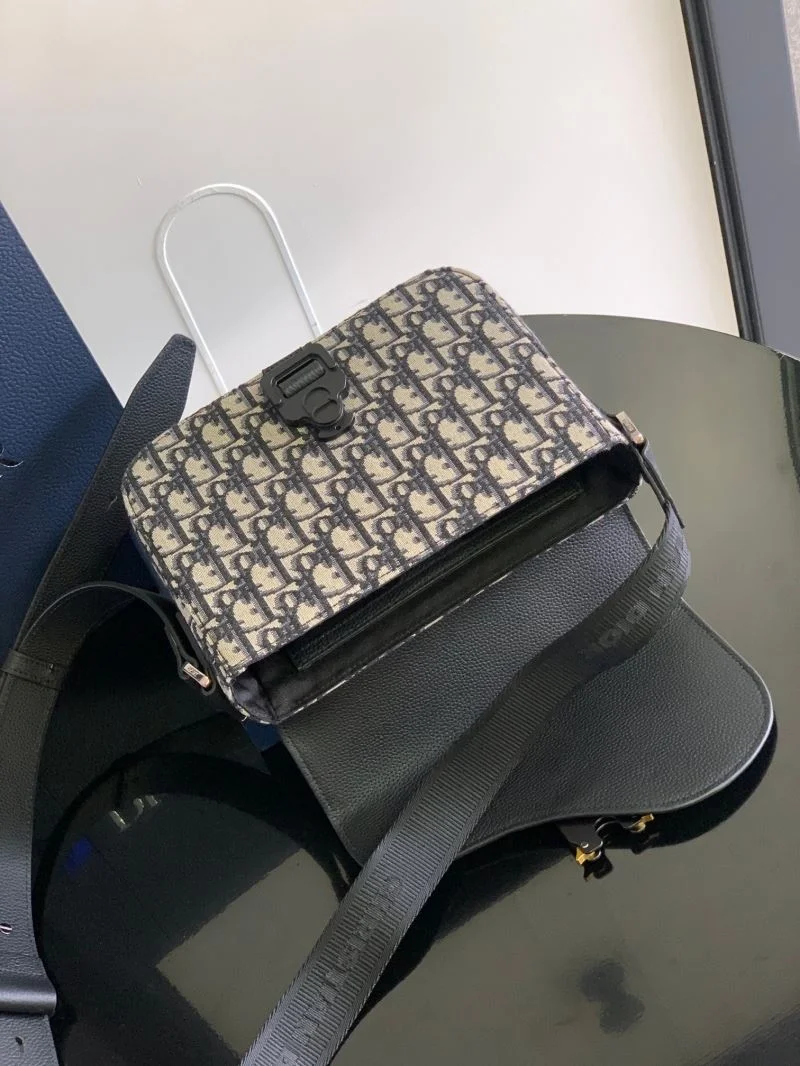 Fashionable Christian Dior Saddle bags 47172