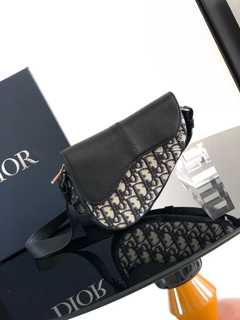 Christian Dior Saddle bags Durable 47170
