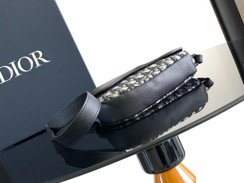 Christian Dior Saddle bags Durable 47170